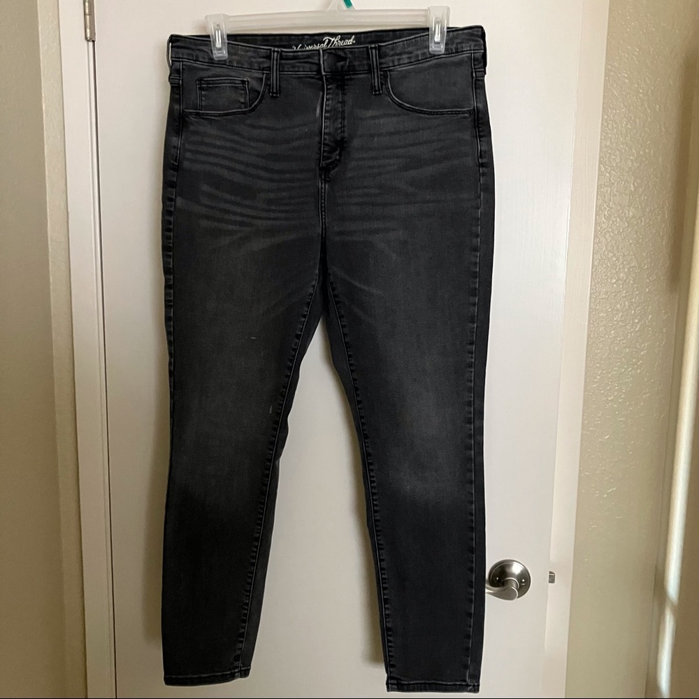 Universal Thread High Rise Skinny Denim Jeans Faded Black/Sulfur Size 16/33R